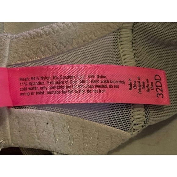 NWT Betsy Johnson Lace Push Up Underwire Bra SZ 32 DD Black - Picture 9 of 10